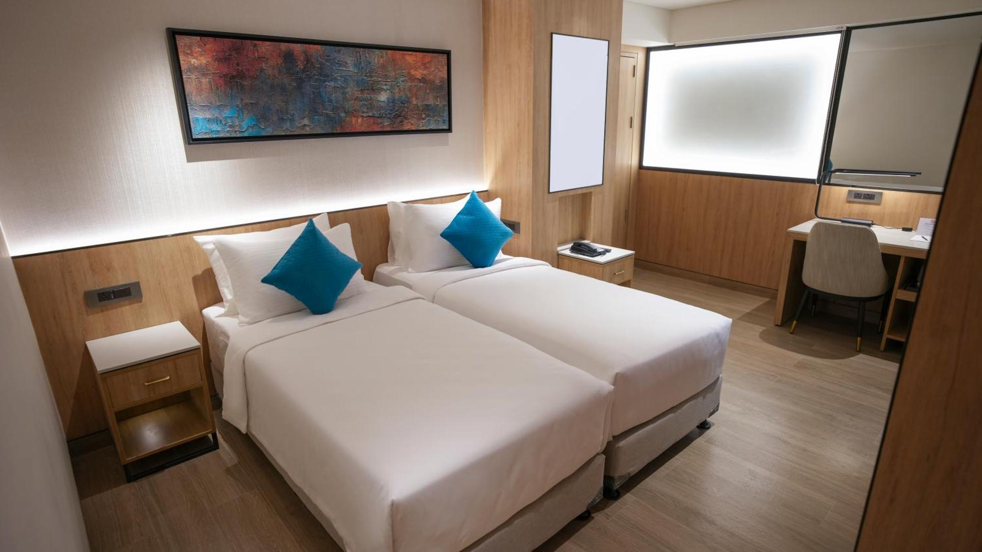 Transit By Encalm - Nap And Shower Shamshabad Exterior foto